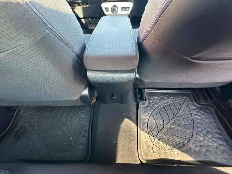 2016 Toyota Prius Three