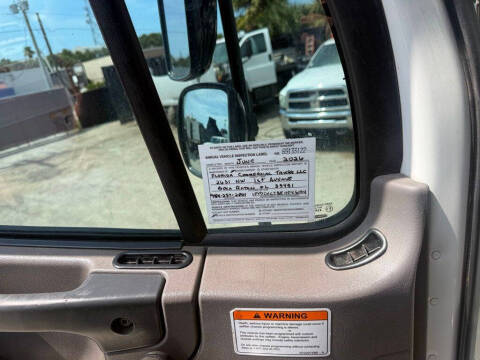2014 Freightliner M2 106