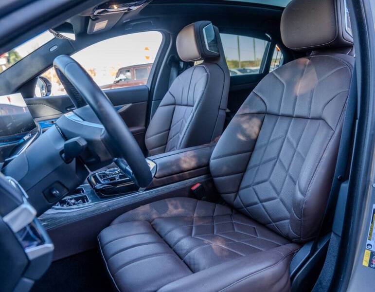 2024 BMW i7 eDrive50