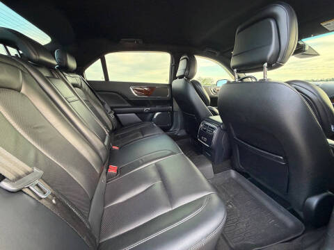 2019 Lincoln Continental Select
