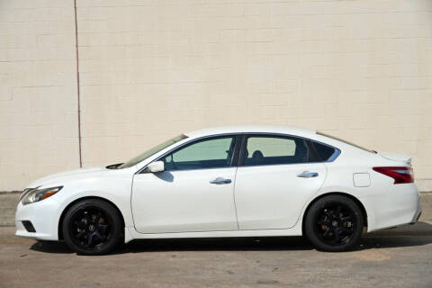2016 Nissan Altima 2.5 SR