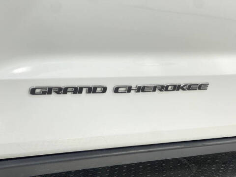 2020 Jeep Grand Cherokee Laredo