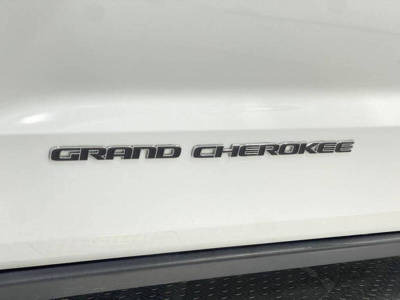 2020 Jeep Grand Cherokee Laredo