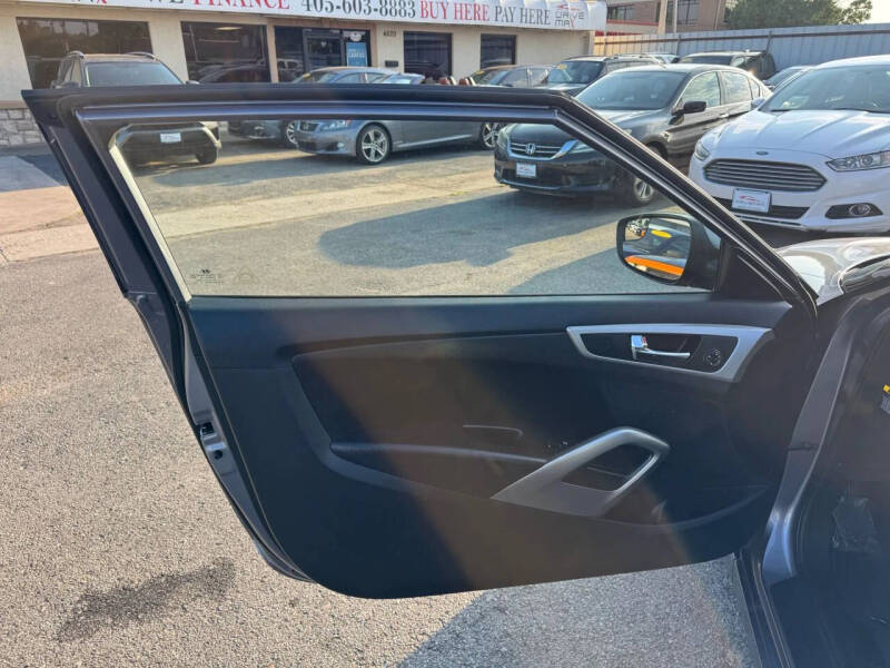 2016 Hyundai Veloster