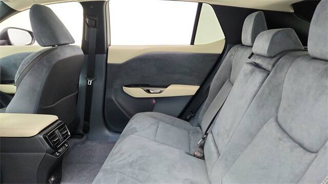 2023 Lexus RZ 450e Luxury