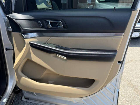2017 Ford Explorer