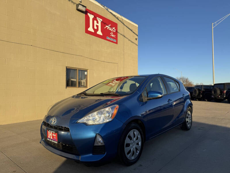 2012 Toyota Prius c Four's photo