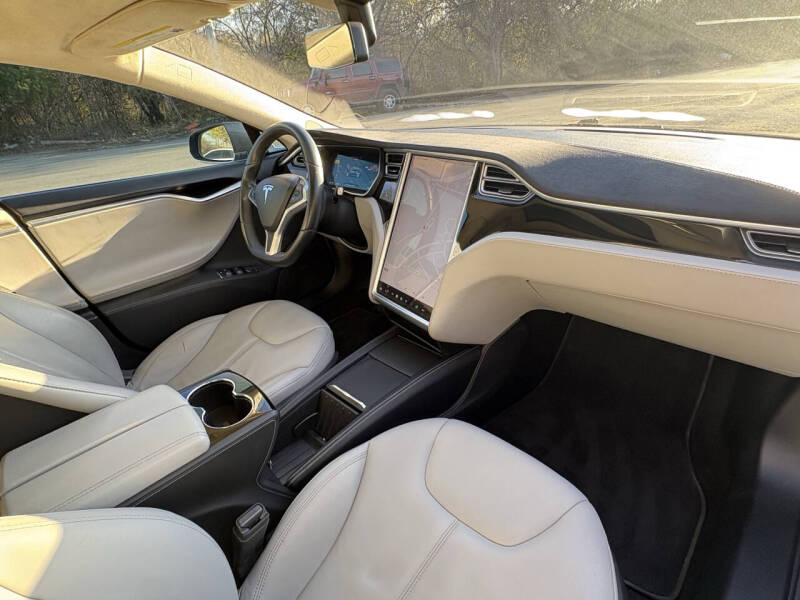 2014 Tesla Model S P85