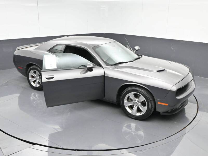 2021 Dodge Challenger SXT