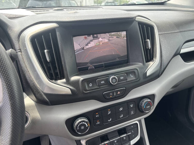 2022 GMC Terrain SLE