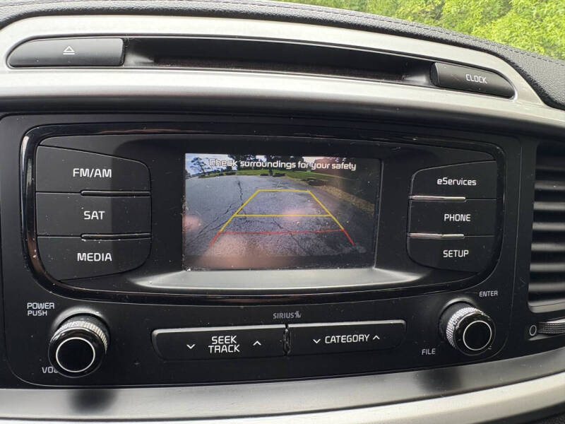 2016 Kia Sorento LX