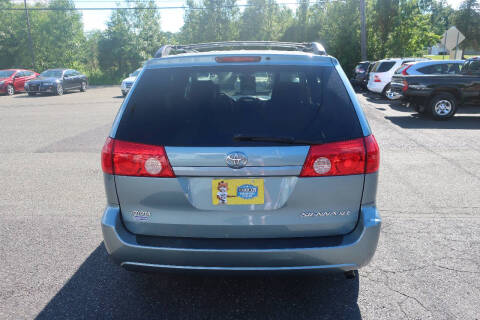 2008 Toyota Sienna XLE