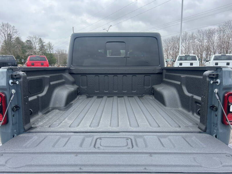 2026 Jeep Gladiator Willys