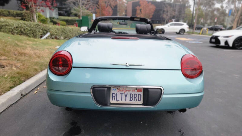 2002 Ford Thunderbird Deluxe