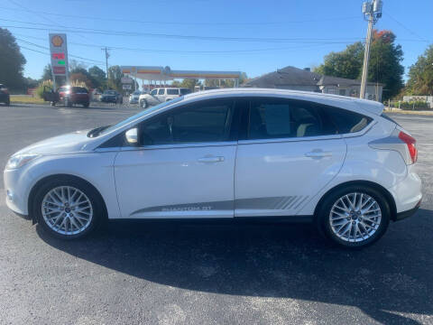 2012 Ford Focus for sale at RICHARDSON WHOLESALE in Fayetteville TN