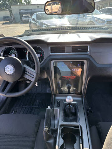 2011 Ford Mustang V6 Premium