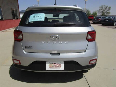 2025 Hyundai Venue SEL