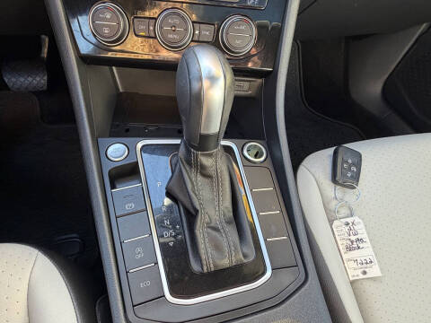 2021 Volkswagen Jetta R-Line