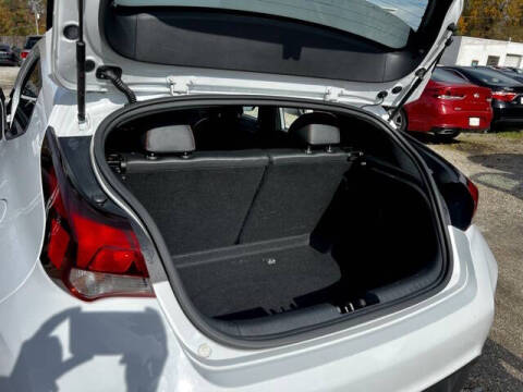 2020 Hyundai Veloster 2.0L Premium