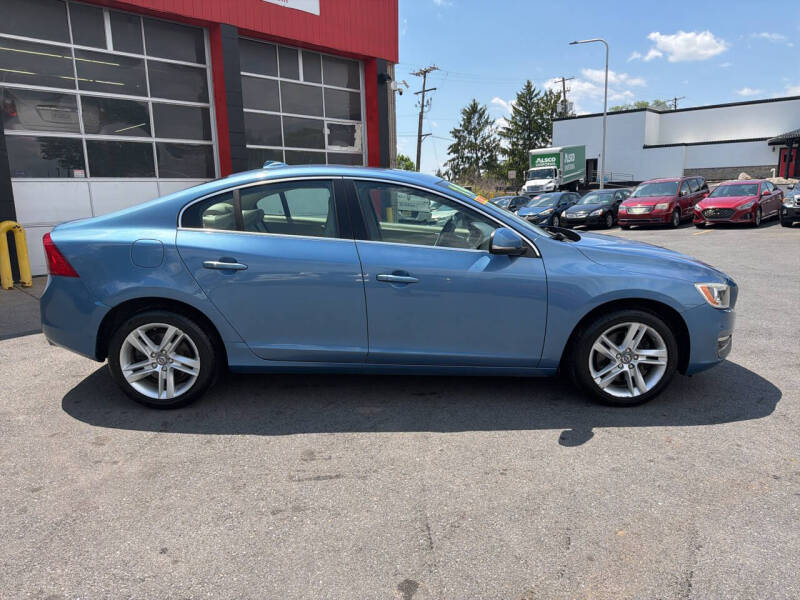 2014 Volvo S60 T5 Platinum