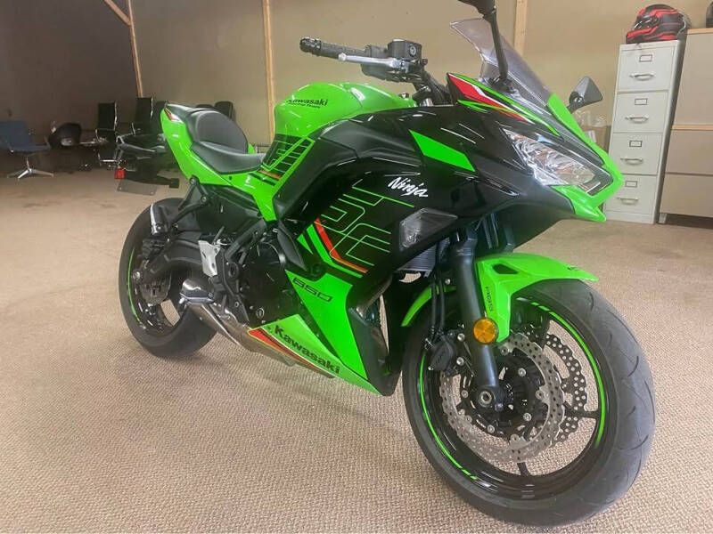 2024 Kawasaki Ninja 650 ABS KRT Edition
