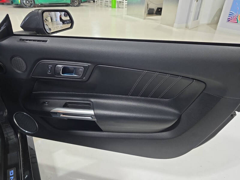 2020 Ford Mustang EcoBoost Premium