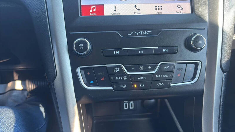 2019 Ford Fusion SEL