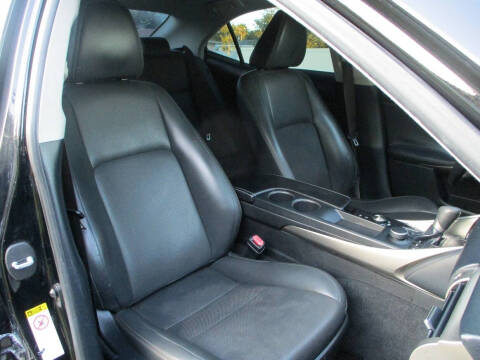2015 Lexus IS 250 Crafted Line