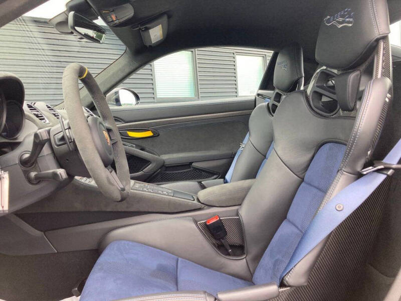 2023 Porsche 718 Cayman GT4 RS