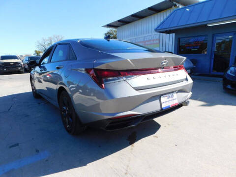 2023 Hyundai Elantra