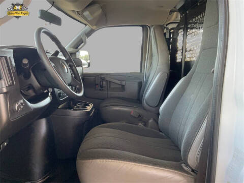 2023 Chevrolet Express 2500