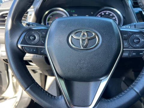 2018 Toyota Camry Hybrid XLE