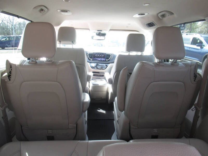 2021 Chrysler Pacifica Hybrid Touring L