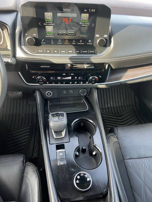 2021 Nissan Rogue Platinum