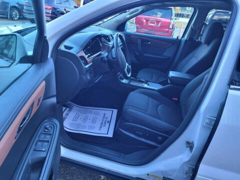 2017 Chevrolet Traverse LT