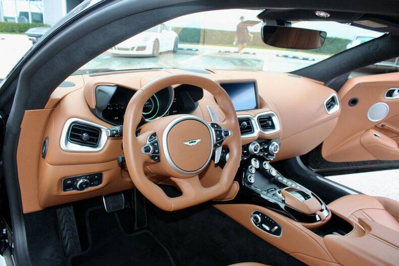 2023 Aston Martin Vantage