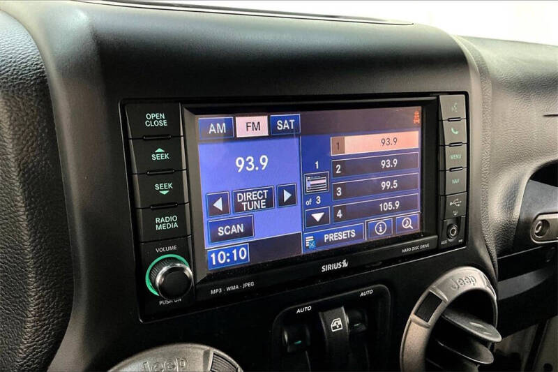 2013 Jeep Wrangler Sahara