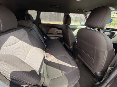 2017 Kia Soul +