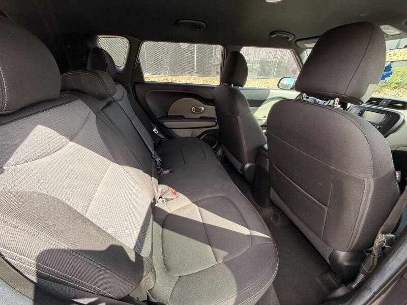 2017 Kia Soul +
