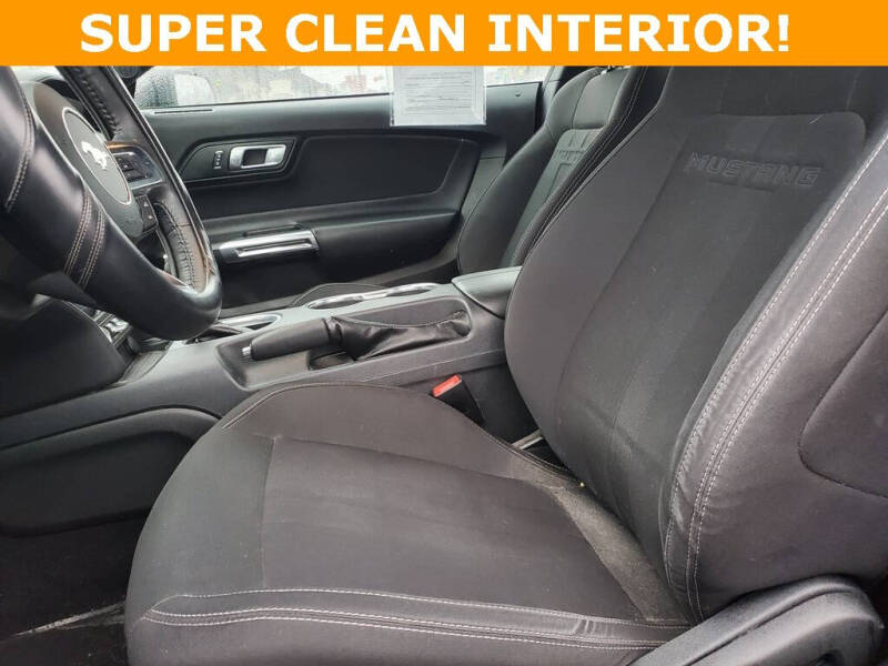 2021 Ford Mustang EcoBoost