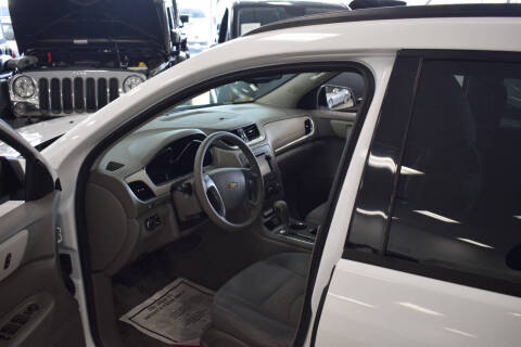 2017 Chevrolet Traverse LS