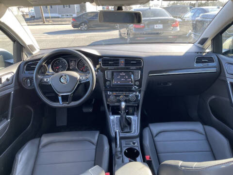 2015 Volkswagen Golf TSI SEL
