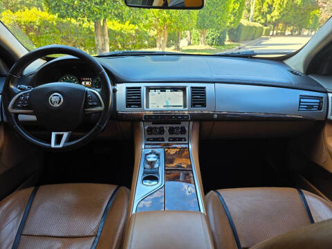 2012 Jaguar XF Portfolio