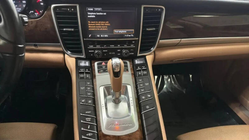 2015 Porsche Panamera 4S