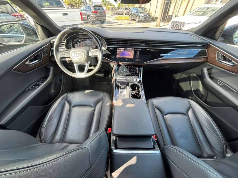 2019 Audi Q8 quattro Premium 55 TFSI