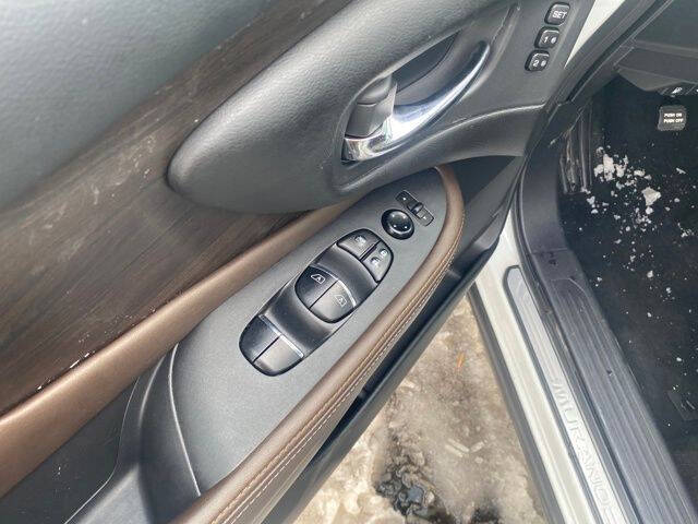 2023 Nissan Murano Platinum