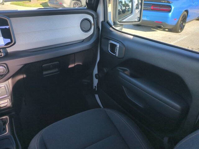 2024 Jeep Gladiator Sport