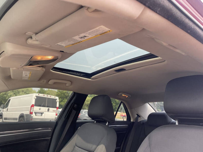 2020 Chrysler 300 Touring