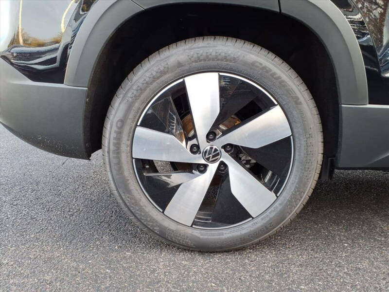 2025 Volkswagen Taos S 4Motion