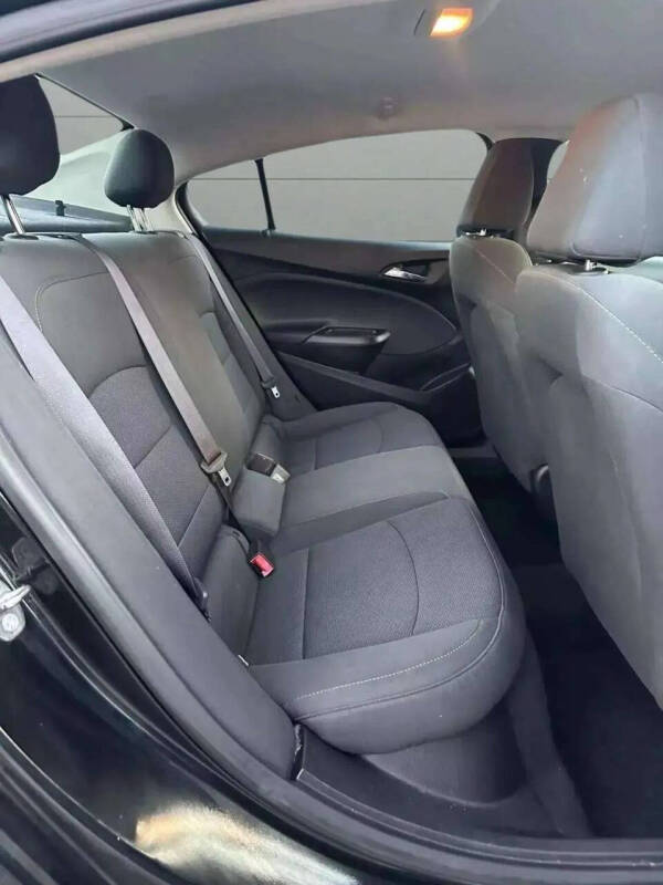 2017 Chevrolet Cruze LS Auto